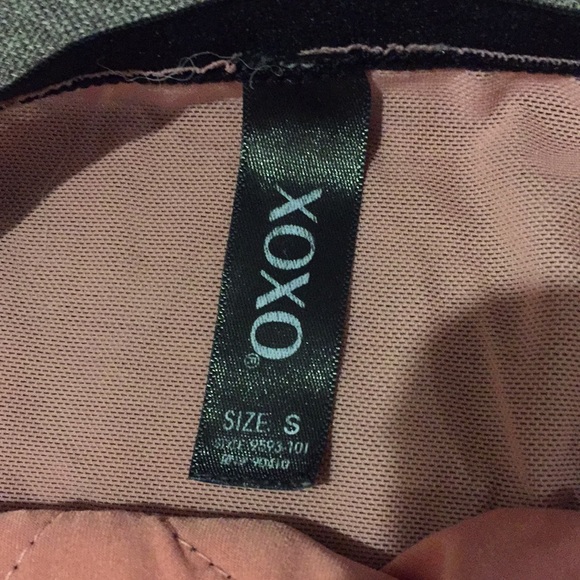 XOXO 💋 undies - Picture 2 of 4